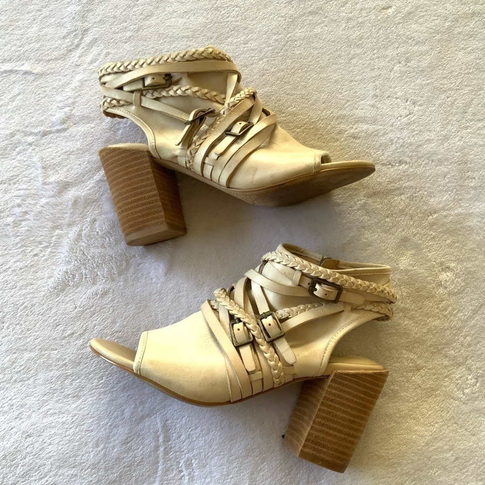 ISOLA Heeled Booties
